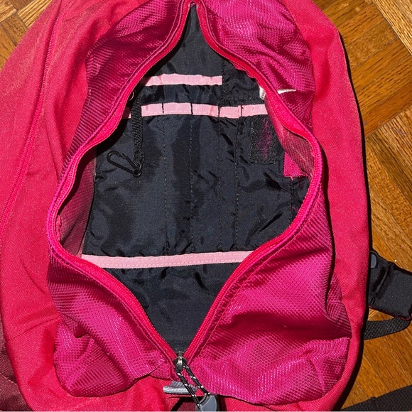Nike Red and Black large backpack front vertical zipper pocket padded straps - Picture 5 of 15